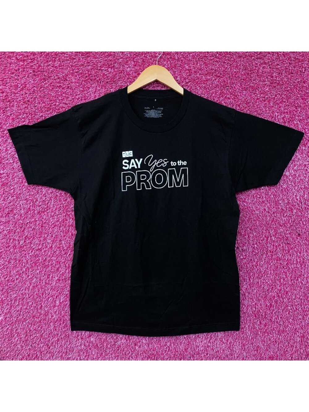 TLC "Say Yes to the Prom" Promotional Graphic T-Shirt Large